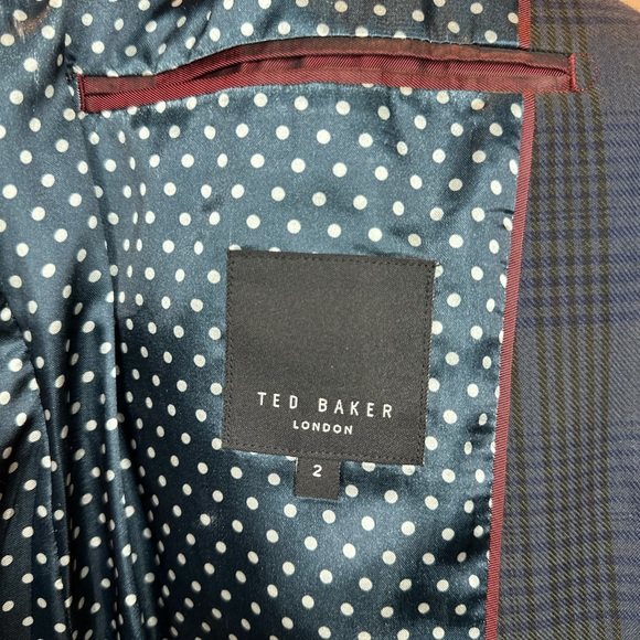 Beautiful Ted Baker 3 pc Suite - 30R pants, Size S (Ted Size 2) - Picture 10 of 12